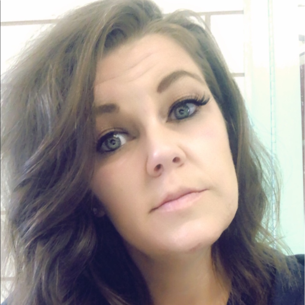 Meet your Posher, Micala